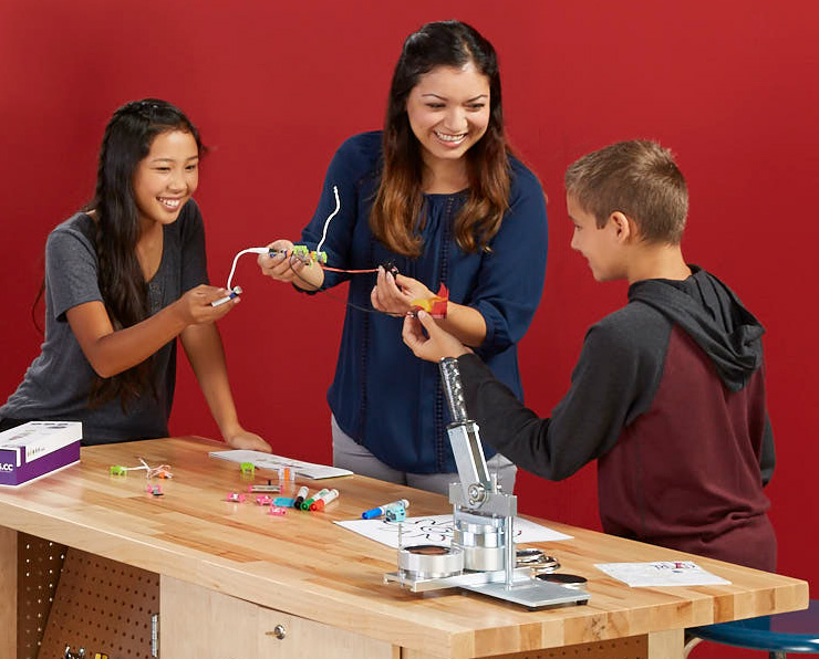3 Fun Makerspace Projects to Help Teens Tell Their Stories
