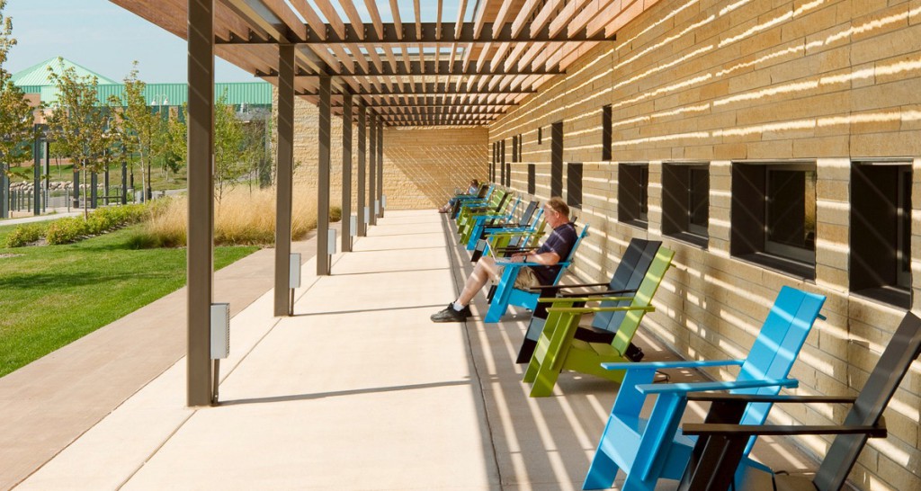 Why Outdoor Spaces are Essential for Libraries